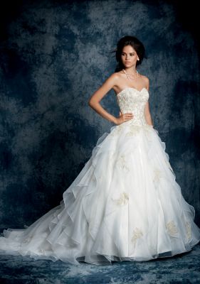 Alfred Angelo Sapphire Bridal