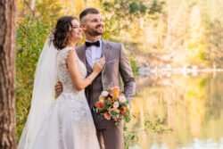 Stilvoll heiraten ohne finanziellen Ruin: Wie man auch mit begrenztem Budget eine traumhafte Hochzeit feiern kann